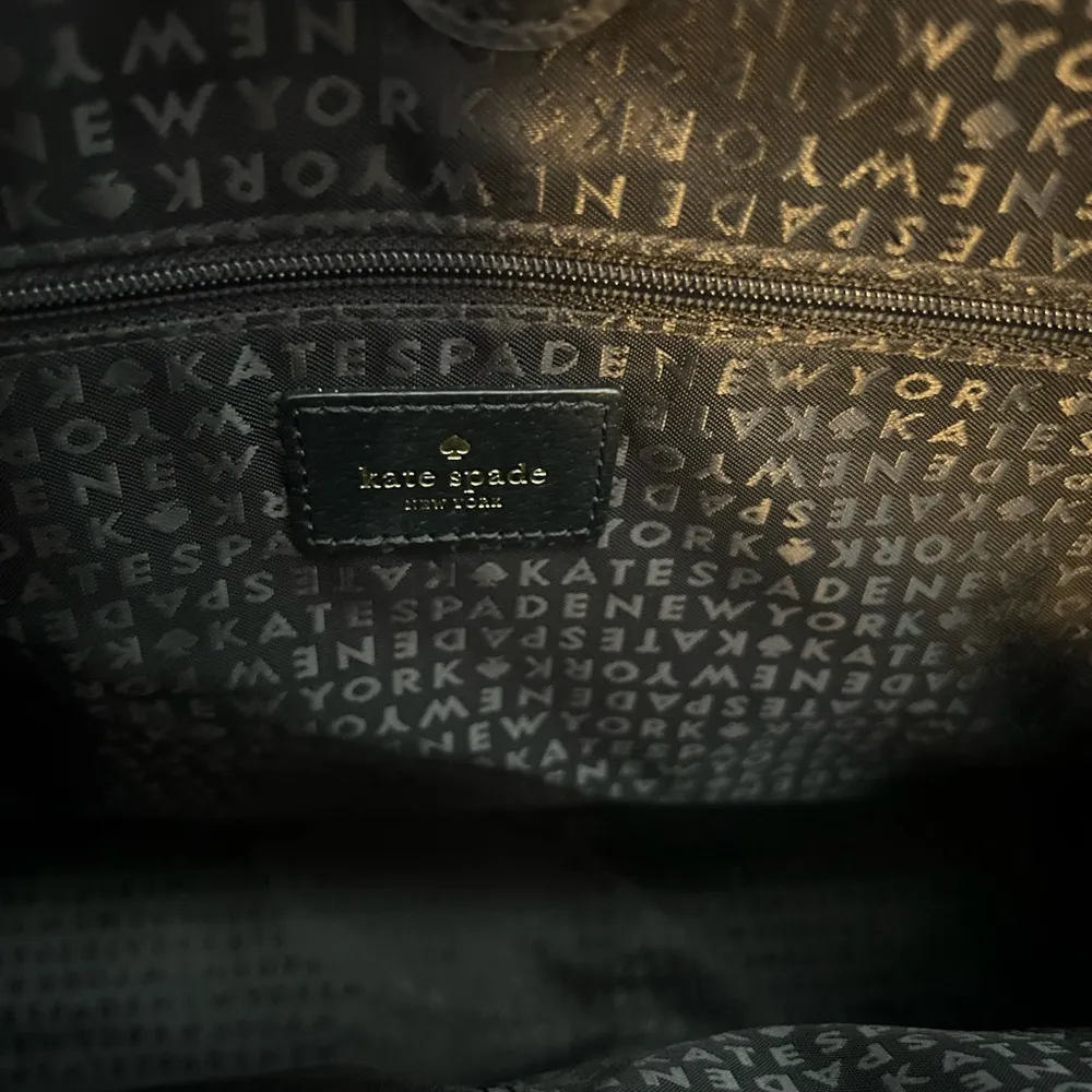 EUC Kate Spade Grove Street Maeve Black Cream Tote
Laptop Bag - Image 9