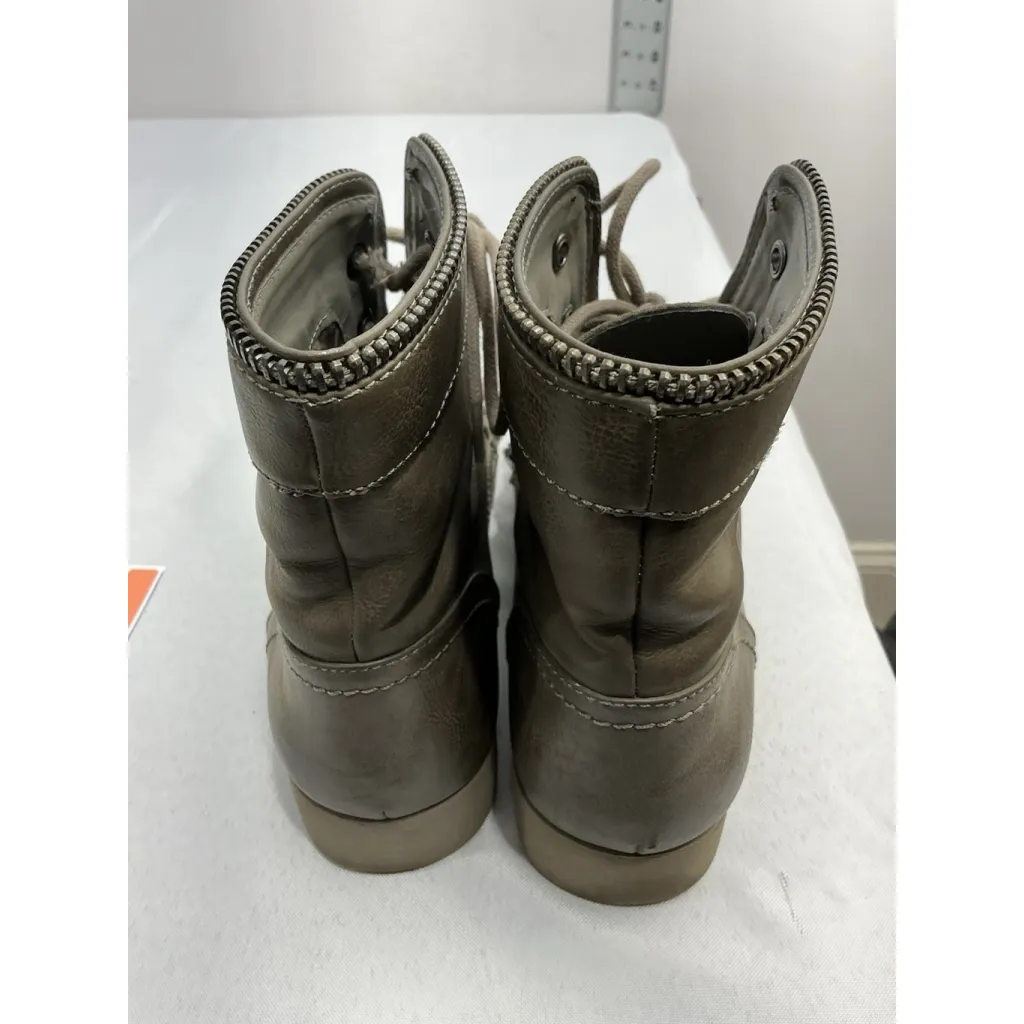 Womans Guess Combat Boots 8.5 M Taupe Lace Up Studs/zipper Accent Lug Heel - Image 5