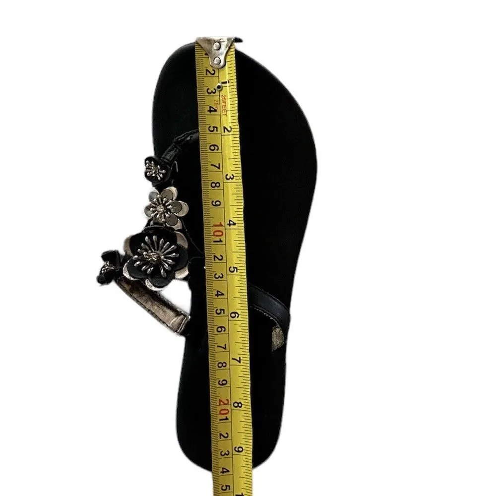 Women's Candie's Sandals Black Size 5 - 6 Flower Flats Flipflops No heel Fancy - Image 5