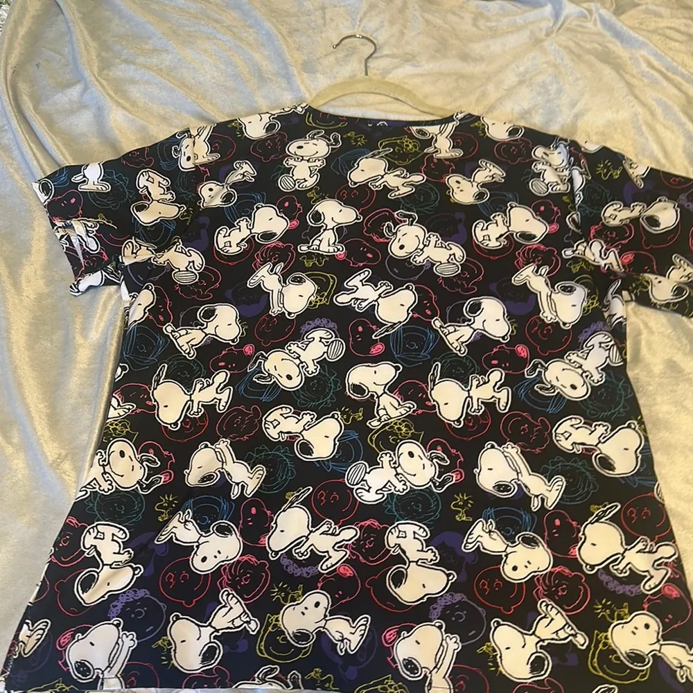Snoopy Print Scrub Top Black Size L - Image 6
