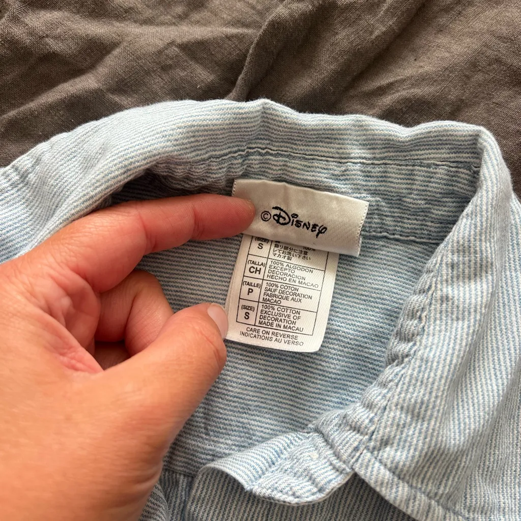 Vintage Y2K Disney White Blue stripe Sleeveless Button Up Women’s Shirt Tigger - Image 7