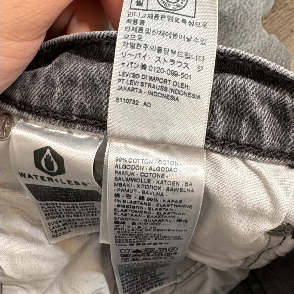 Levi's 501 Jeans Women 28x30 Grey Denim Original Fit Button Fly Stretch 5 Pocket - Image 12