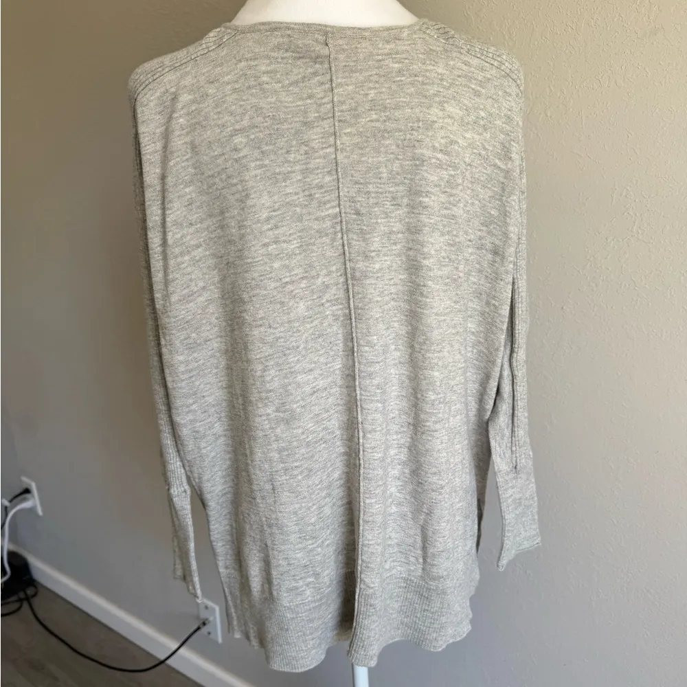 Lilly Pulitzer Gray Ribbed Long Sleeve Lightweight Sweater Womens S Classic - Image 5