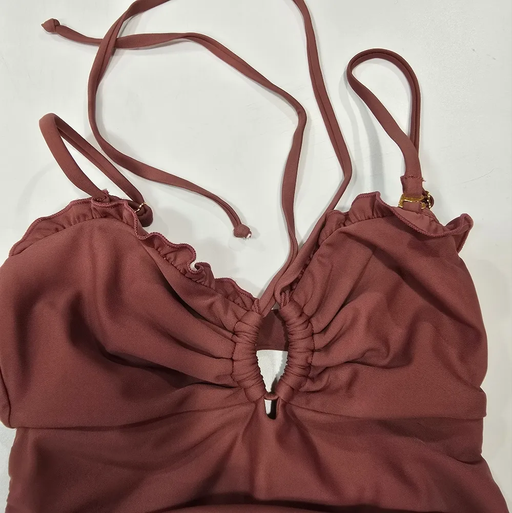 Tularosa Shimmy One Piece in Brown - Image 7