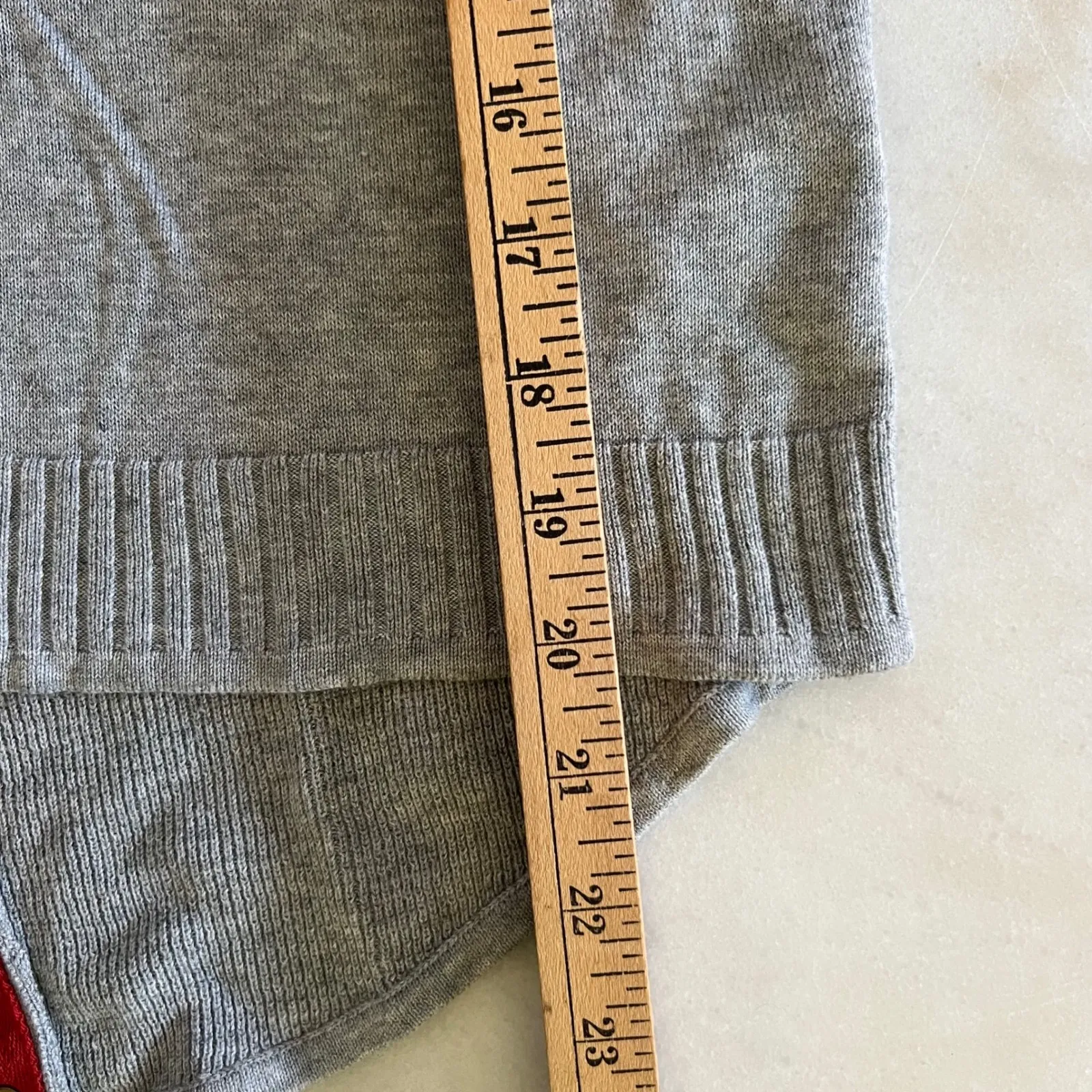 Lilla P V Neck Gray Ribbed Sweater Snap Button Back Womens Size S - Image 6