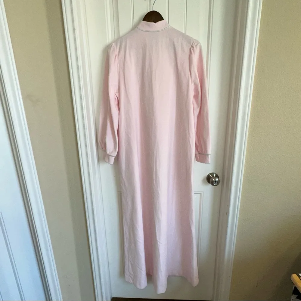 Vanity fair vintage pink, long, soft house, coat robe, women, M - Image 11
