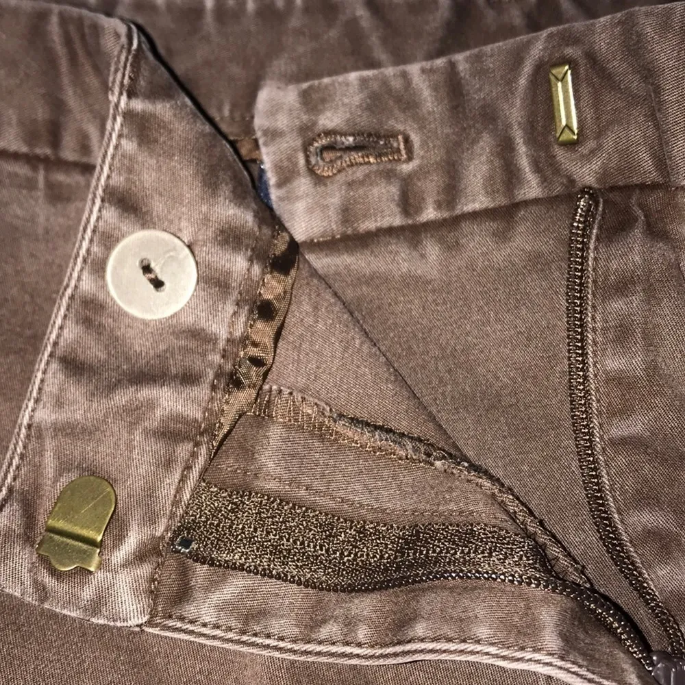 JONES NEW YORK Signature brown capris stretchy size 8 - Image 4