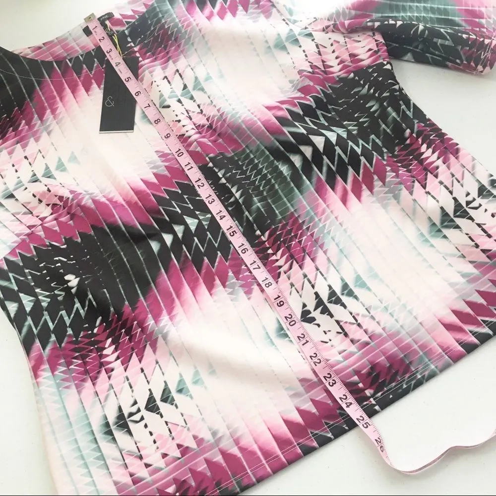 6th & Lane Geometric Print Pink Scuba Top Size 18 - Image 8