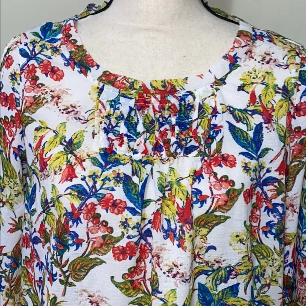 Vintage America small floral 3/4 sleeves sheer top Blue - Image 4