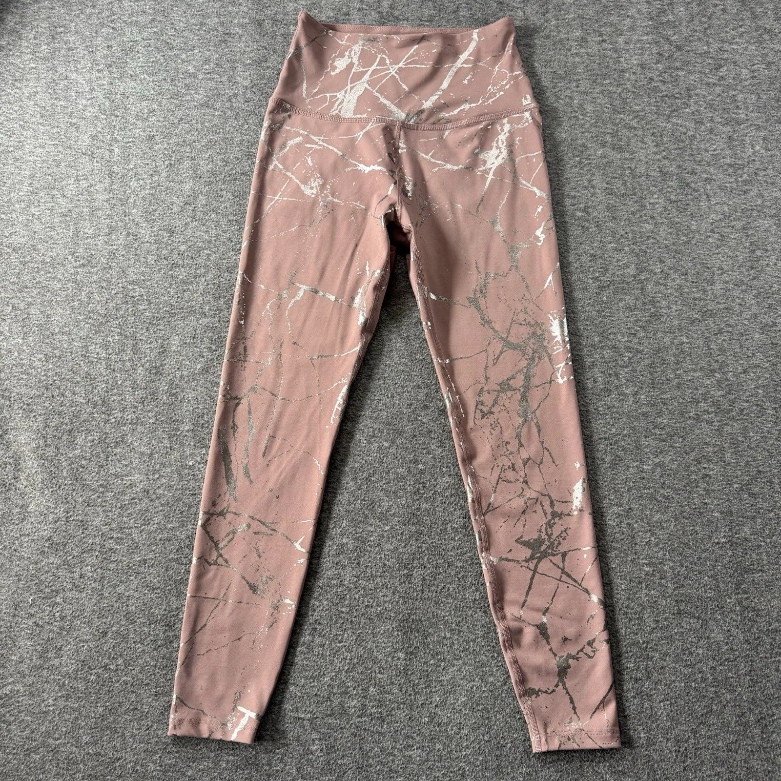 BEYOND YOGA Lost Your Marbles Legging in Mauve Pink & Silver Marble Medium EUC - Image 2