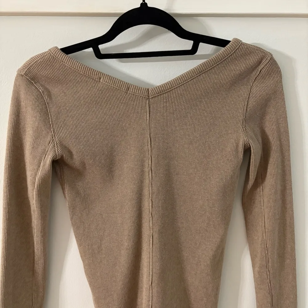 rag & bone Tan V-Neck Sweater Fine Knit - Image 9