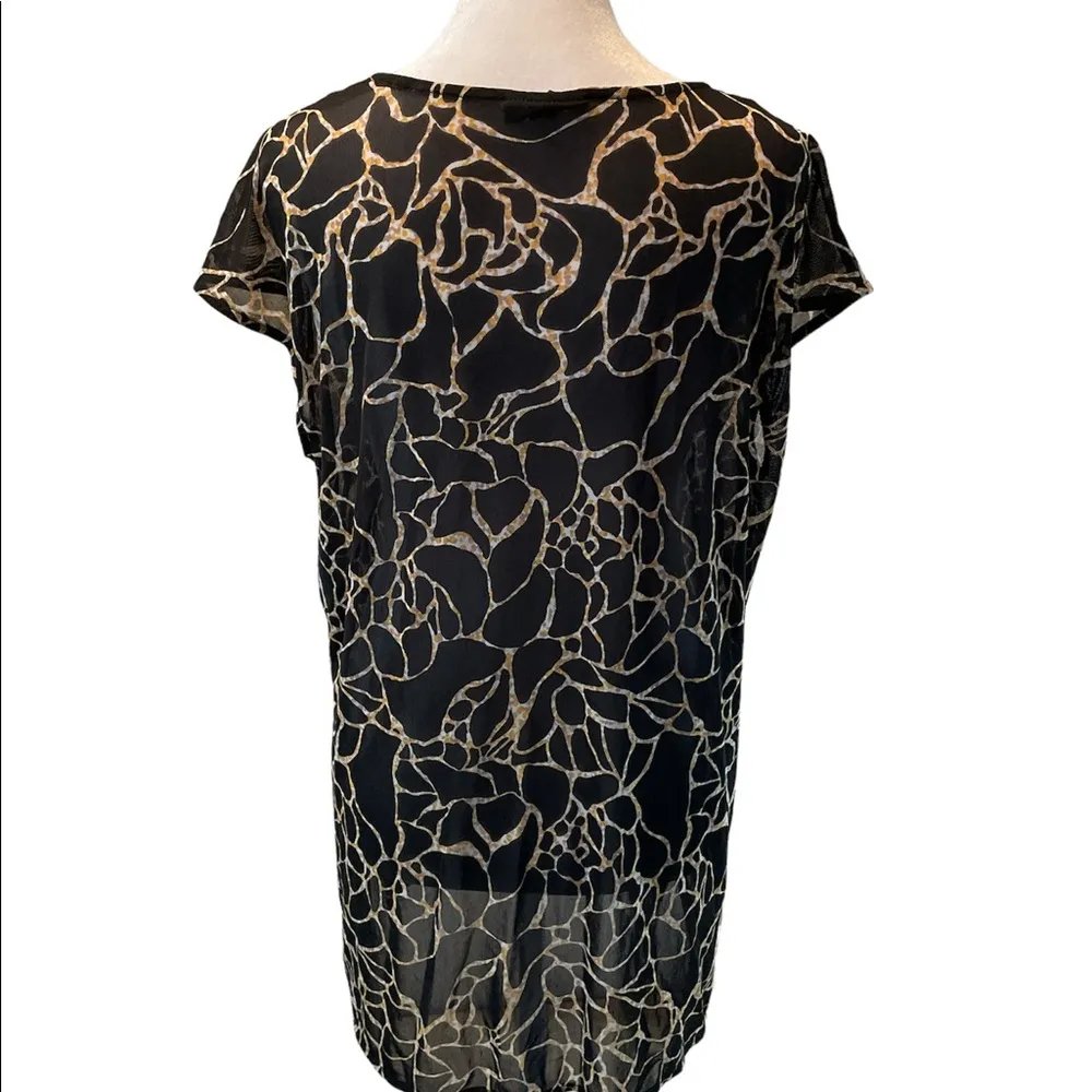 Black & Gold Print Sheer Women’s Short Sleeve Round Neck Long Blouse PL - Image 3