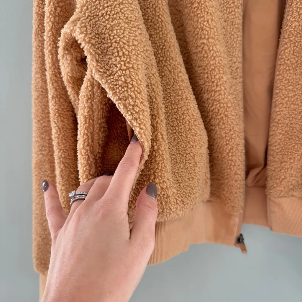 Beyond Yoga Brave The Elements Sherpa Bomber Butterscotch Large - Image 8