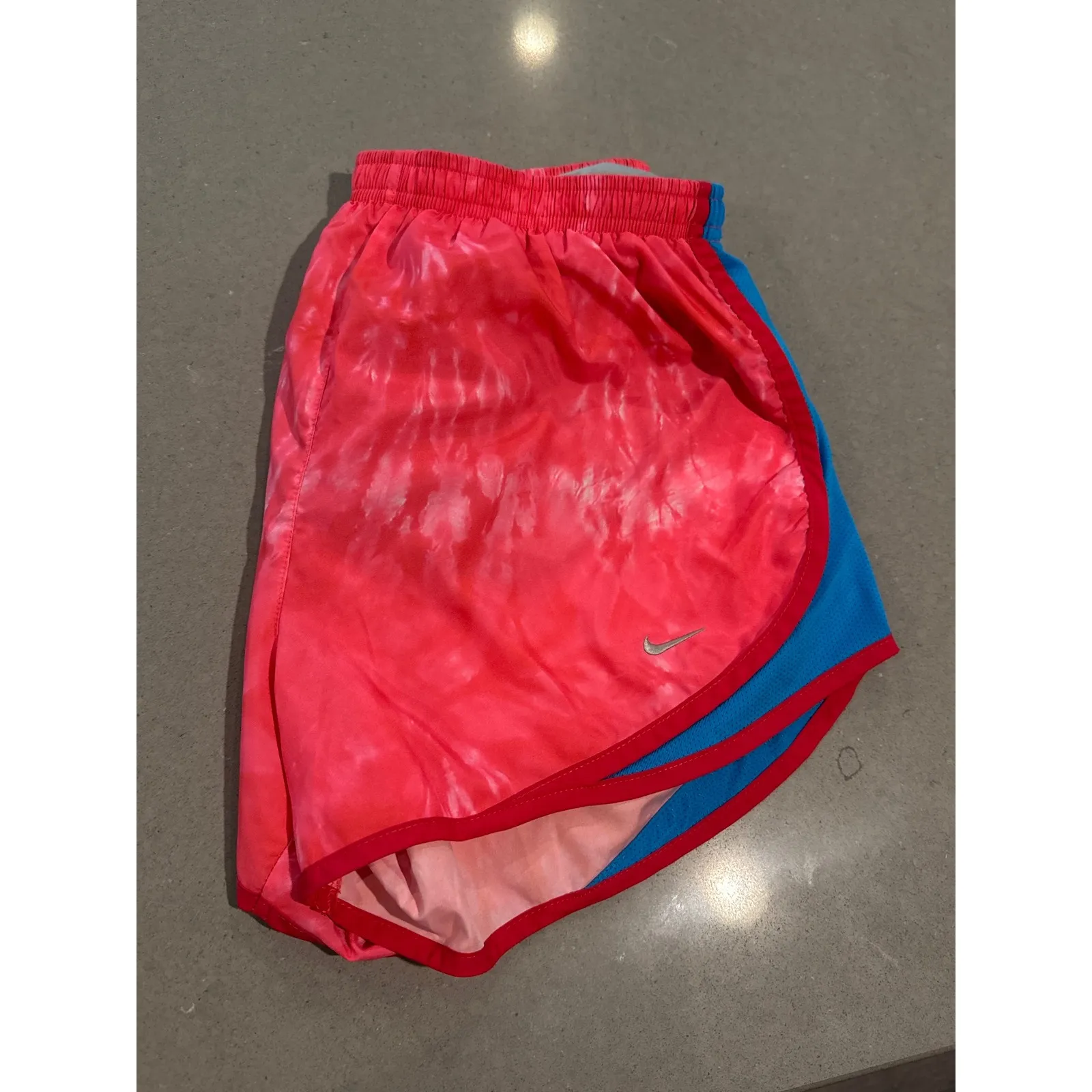 Nike Dri-FIT Running Shorts Women's Medium Red Pink Tie Dye Blue Trim Athletic‎ - Image 2