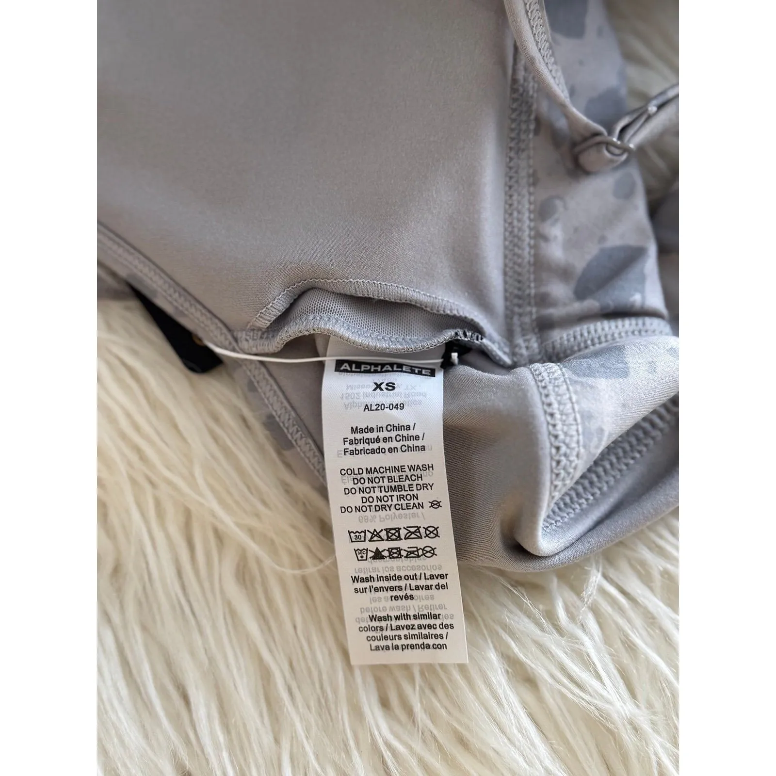 Alphalete Surface Limitless Bra Pebble Print Stone Grey Size XS - Image 8