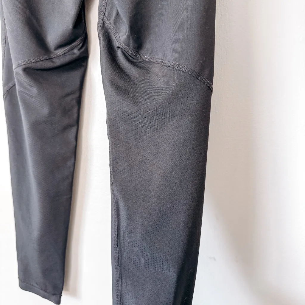 Nike Pro Black Dri-Fit Leggings Size Medium - Image 5