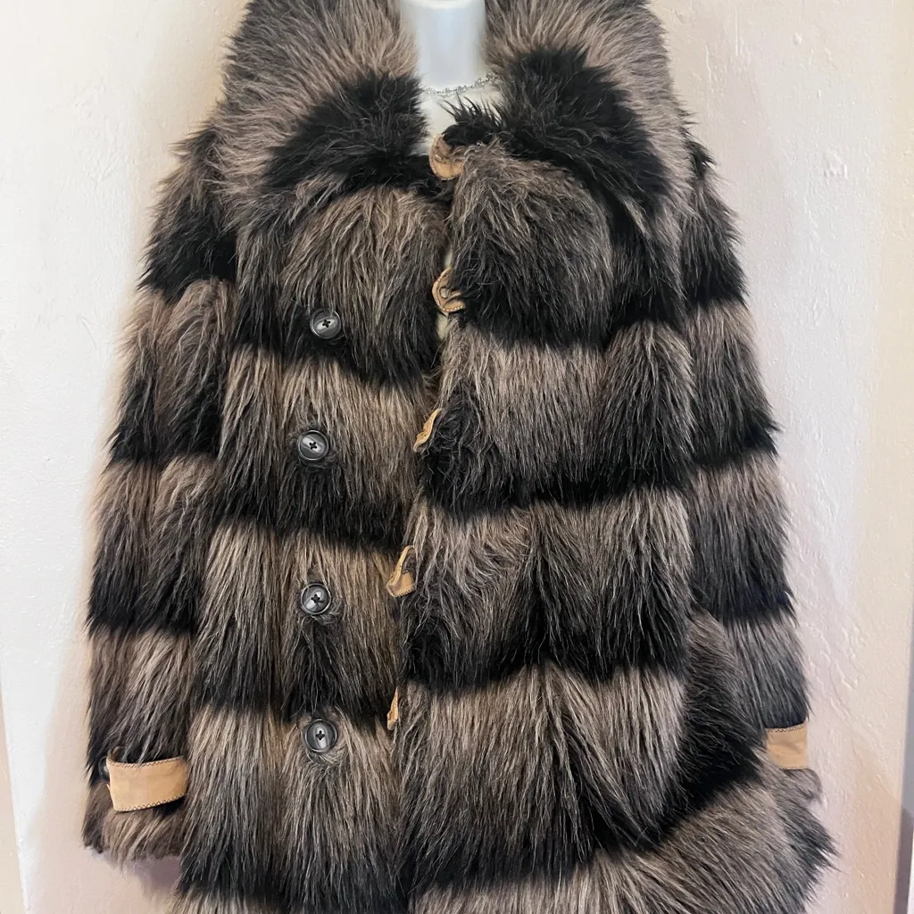 Luxurious Faux Fur Striped Coat large. - Image 2