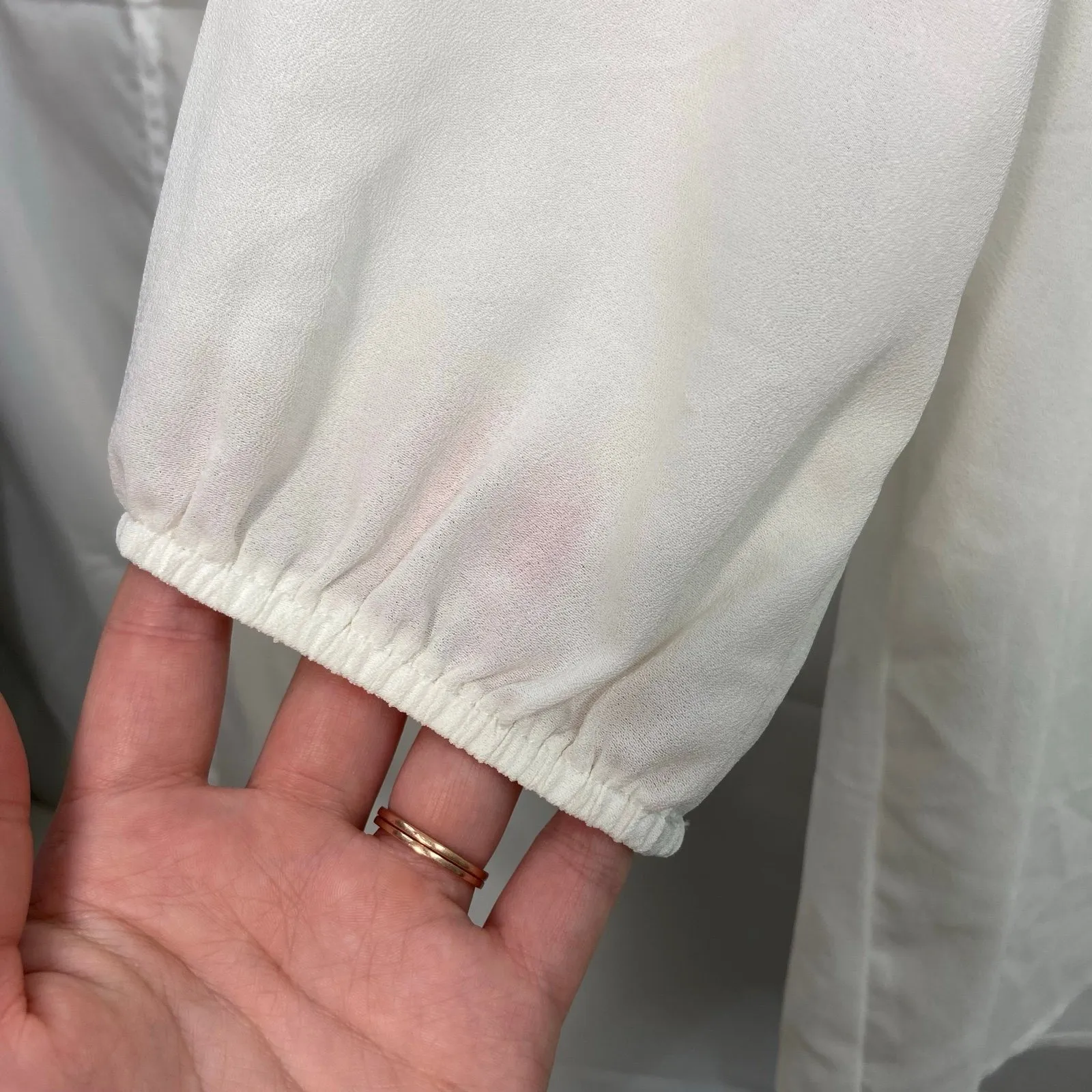 Everly women's cream button v-neck neutral basic blouse business casual small - Image 2