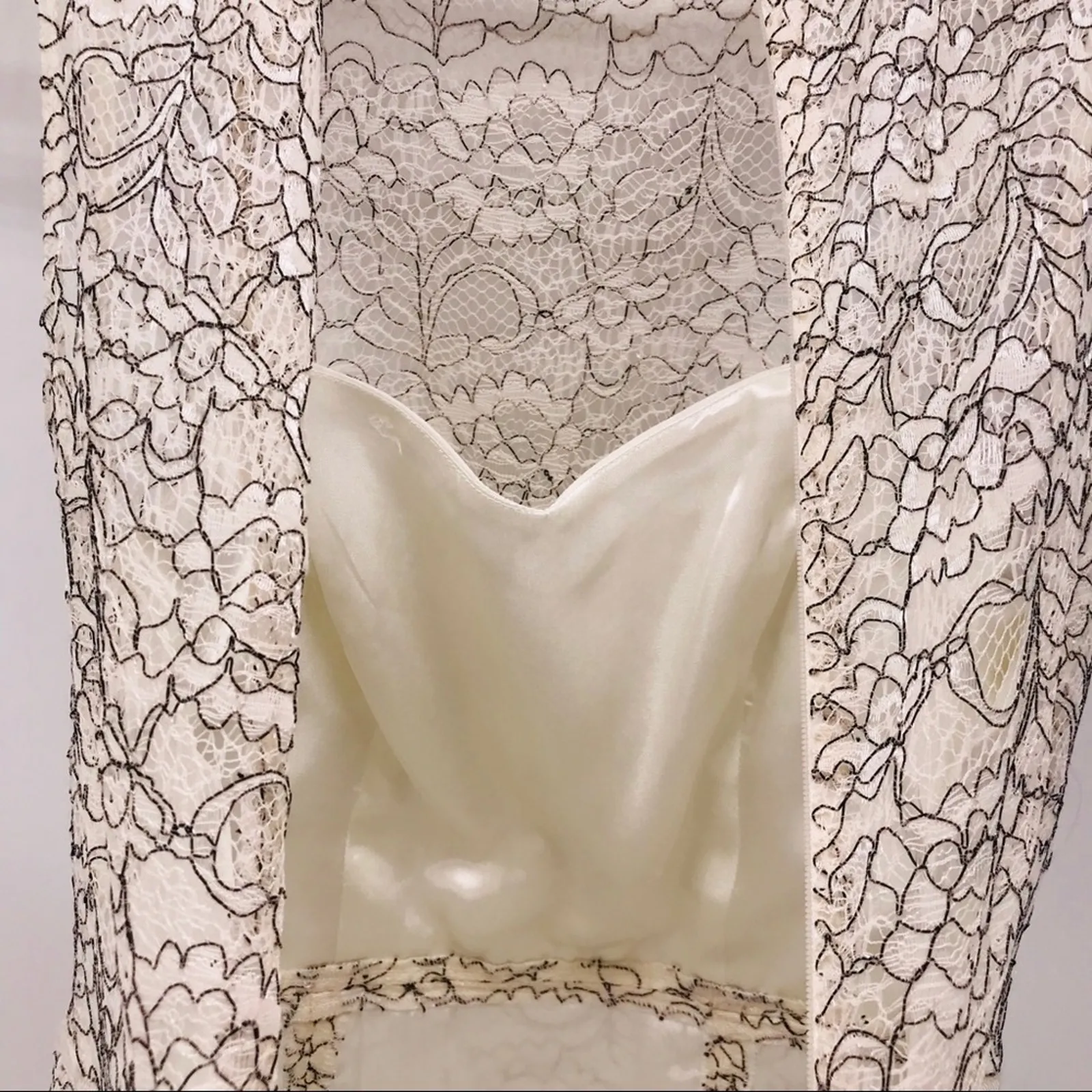 Jill Jill Stuart Love Glow Sheath Dress White Black Lace Illusion Neckline Sz 2 - Image 7