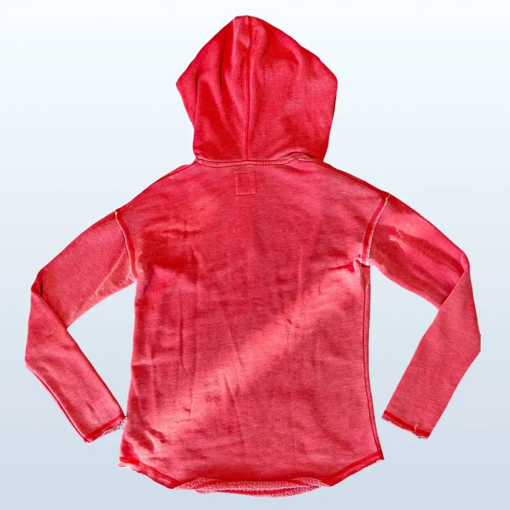 NWOT  Breaking Free Pullover Hoodie in Rad Red, Size Small - Image 2