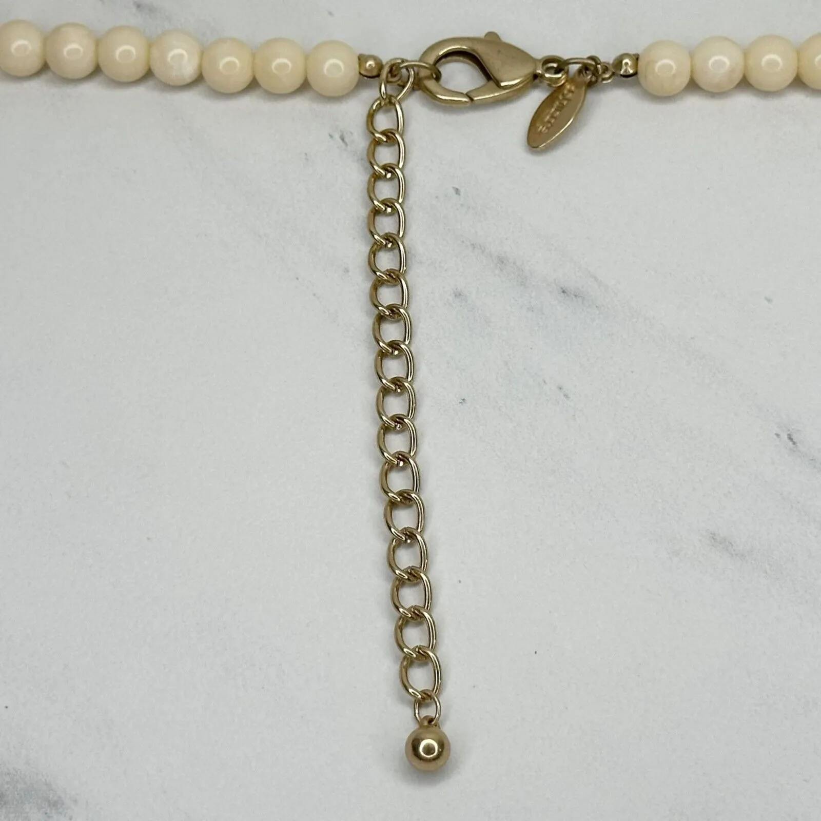 Chico's White Beaded Gold Tone Long Statement Necklace ✨ - Image 4