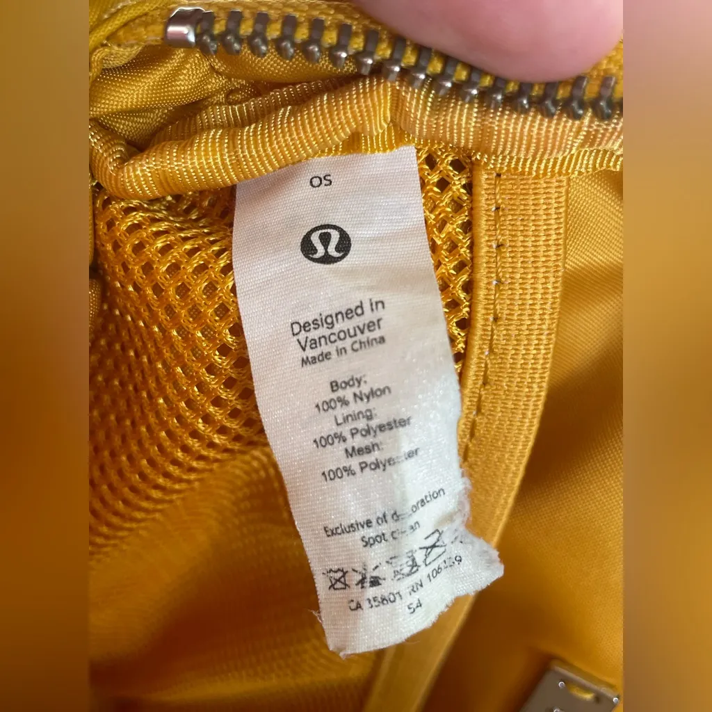 Lululemon Athletica Mustard Bag - Image 9