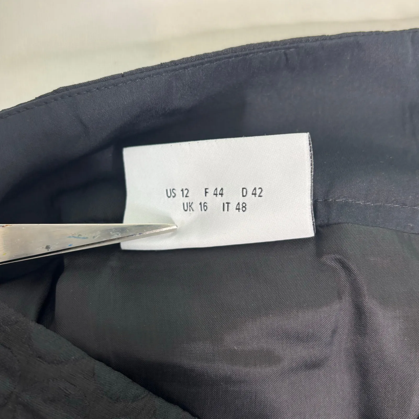 Akris Punto Jacquard Black Pleated Swiss Dot Stripe Skirt 12 - Image 3