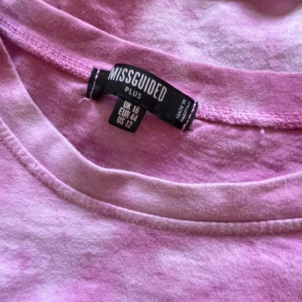 Missguided Plus Tie Dye Pink Tee (US 12) - Image 4