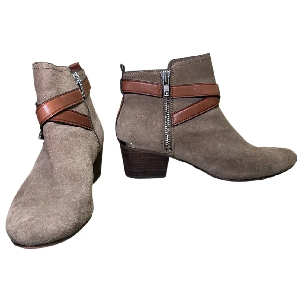 Coach Pauline Ankle Zip Western Bootie 8B - Image 3