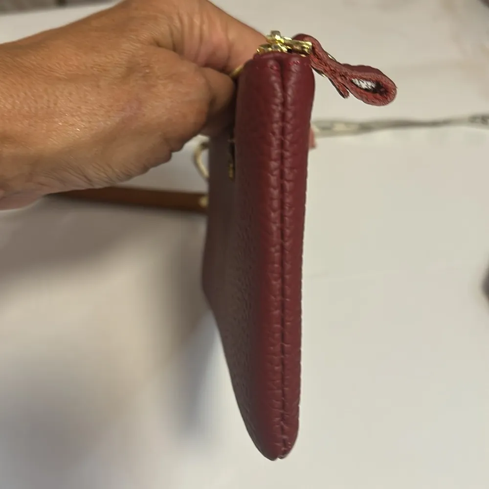 RED PEBBLED LEATHER WRISTLET WITH BRASS BEE ADORNMENT WITH TAN WRISTLET STRAP - Image 9