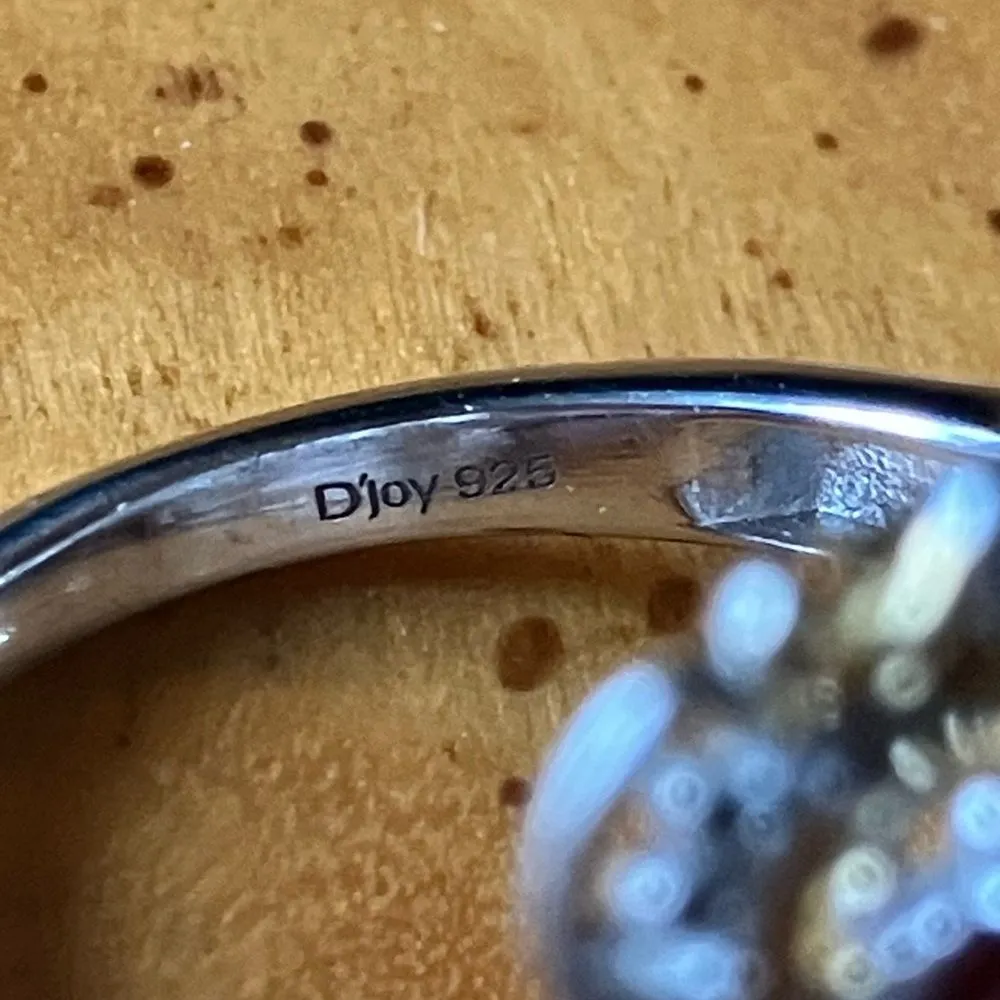 Natural Red Garnet Sterling Silver Cocktail Ring Size 9 - Image 5