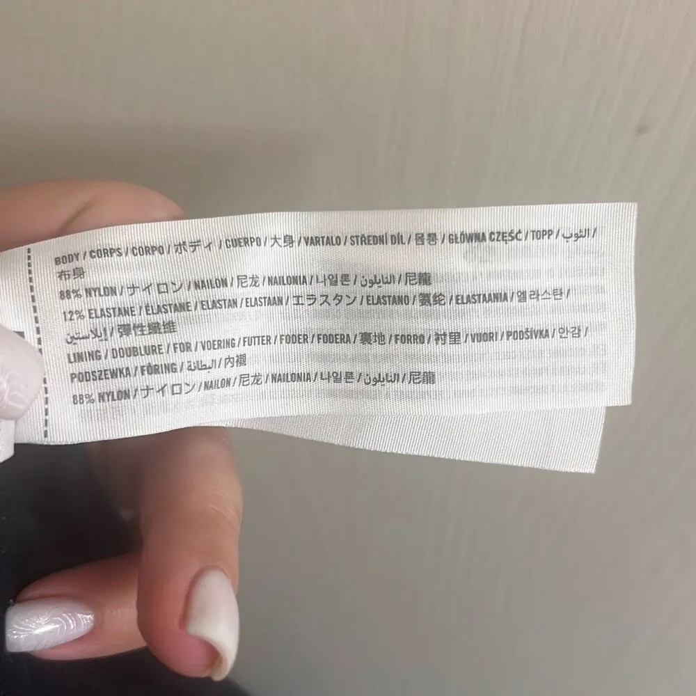 ✨Abercrombie & Fitch Seamless Fabric V- Neck Black Sz Large Bodysuit✨ - Image 9