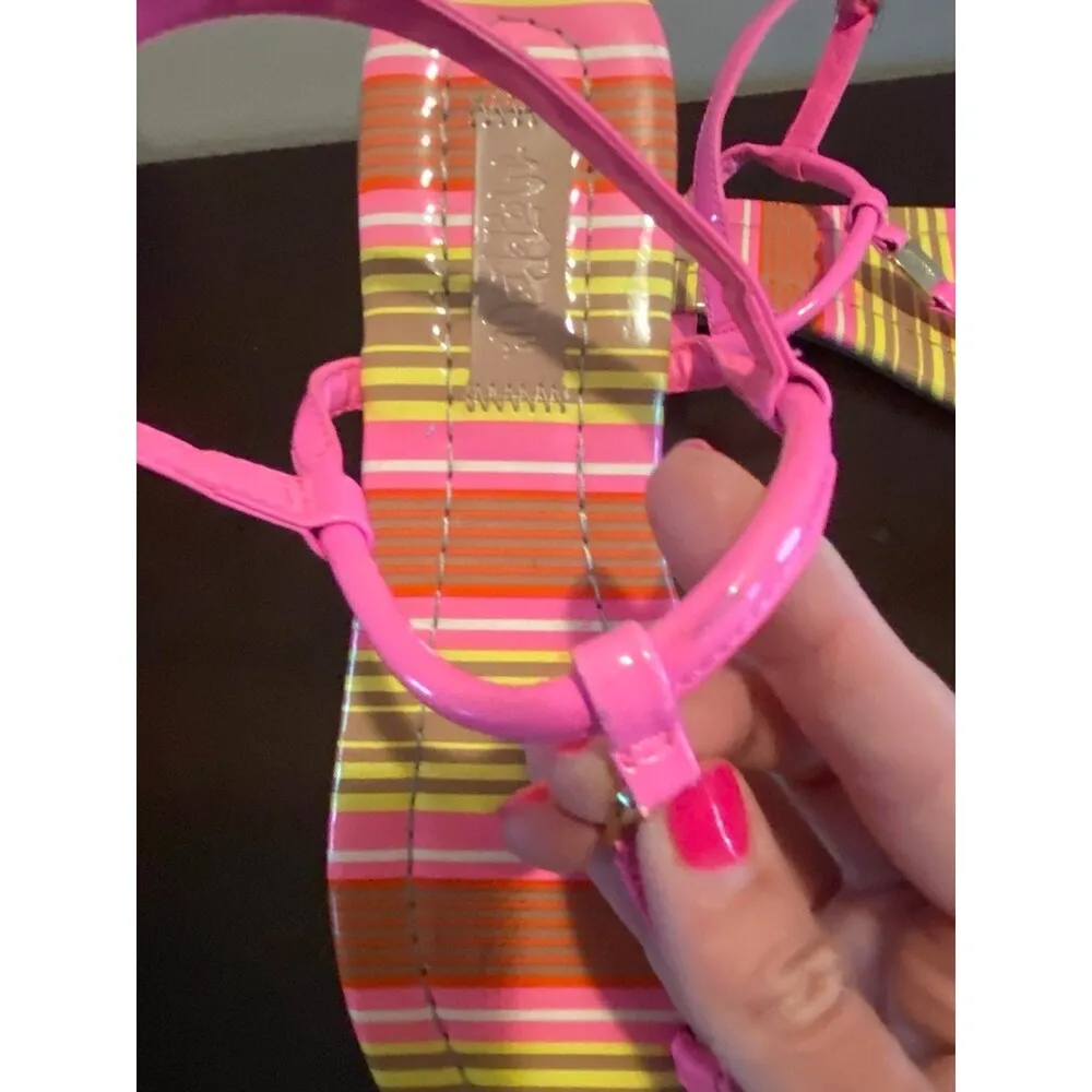 Mad LOVE brightly colored strappy sandals size 8 - Image 4