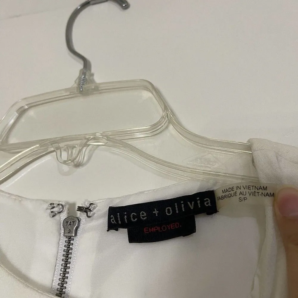 ALICE + OLIVIA black white sleeveless short shift dress size small - Image 4