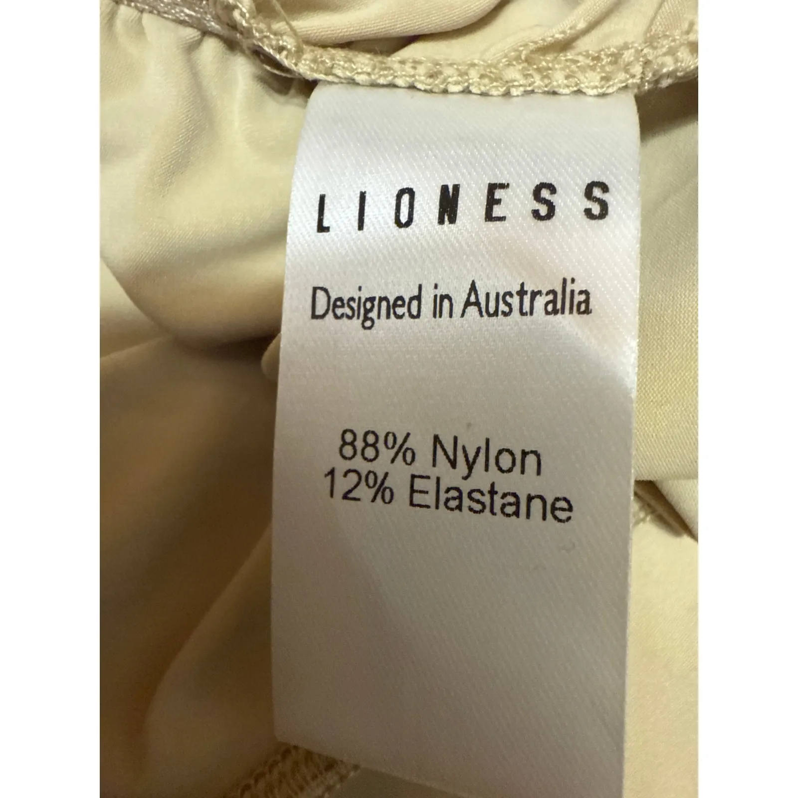 NEW Lioness Oui Oui Yellow Cap Sleeve Ruffle Tiered Open Back Mini Dress Size M - Image 6