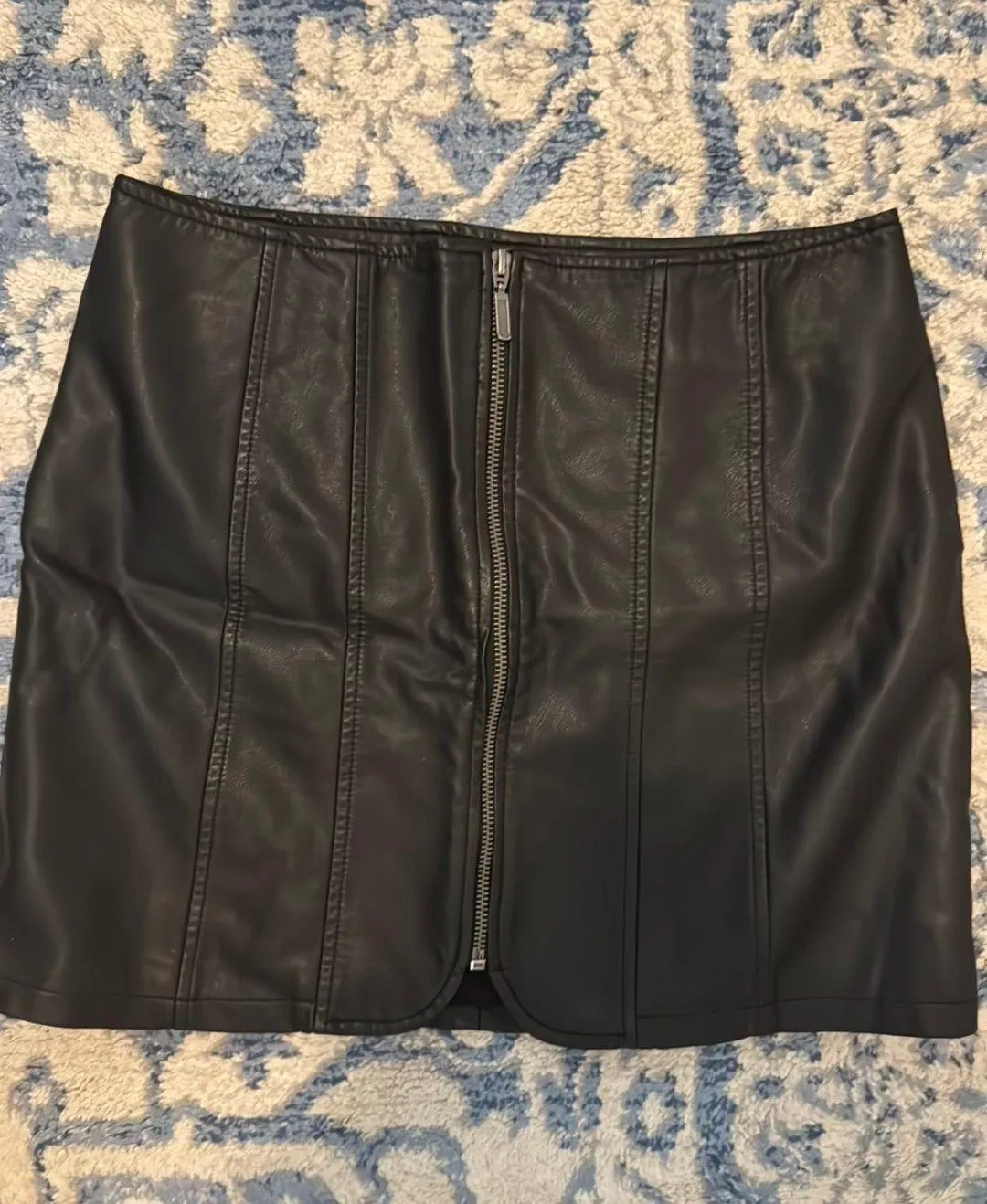 Layla Black Vegan Leather Mini Skirt - Image 2