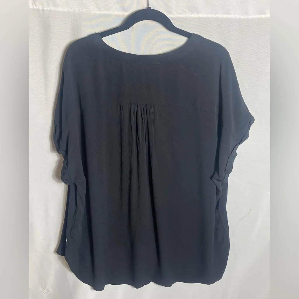 Orvis Women’s Black Button Front Blouse XXL Short Sleeve Crinkle Texture - Image 5