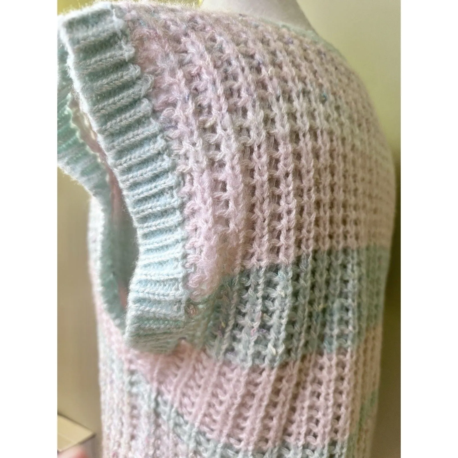 One Step Up Women's Crocheted Sleeveless V-neck Striped Top Vest Pink Green Sz M - Image 7