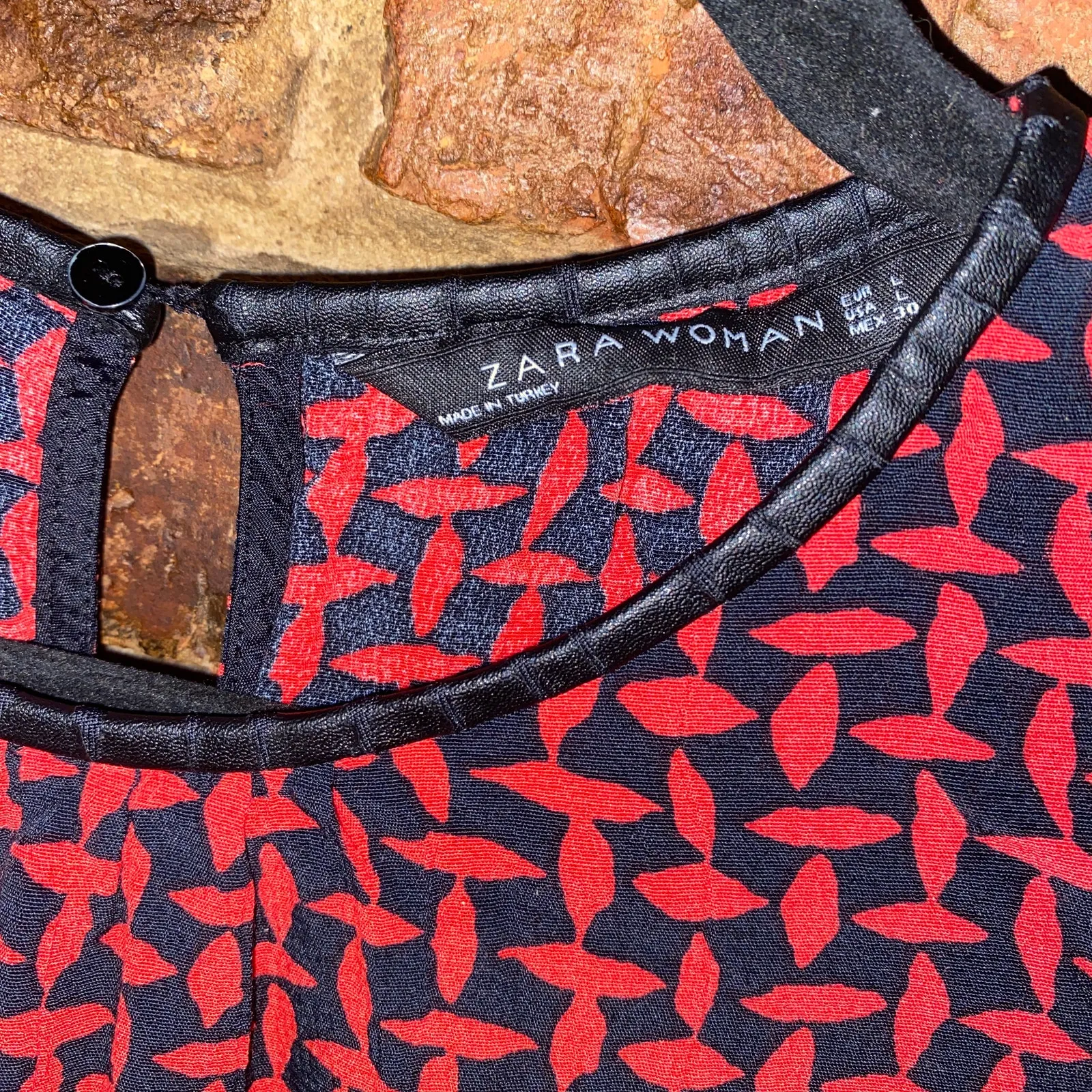 Zara Navy Blue Red Geometric Faux Leather Trim Long Sleeve Top Womens Size Large - Image 4