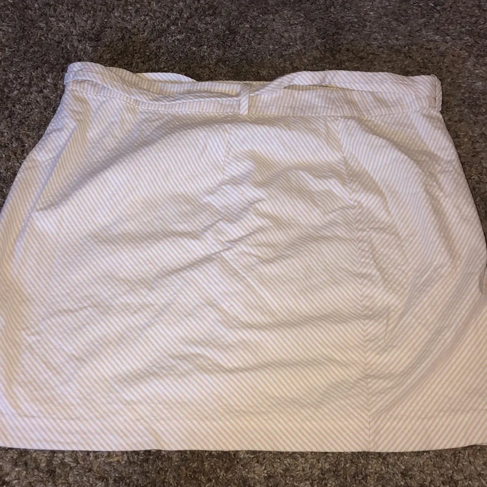 Vineyard Vines skirt sz 12 - Image 6