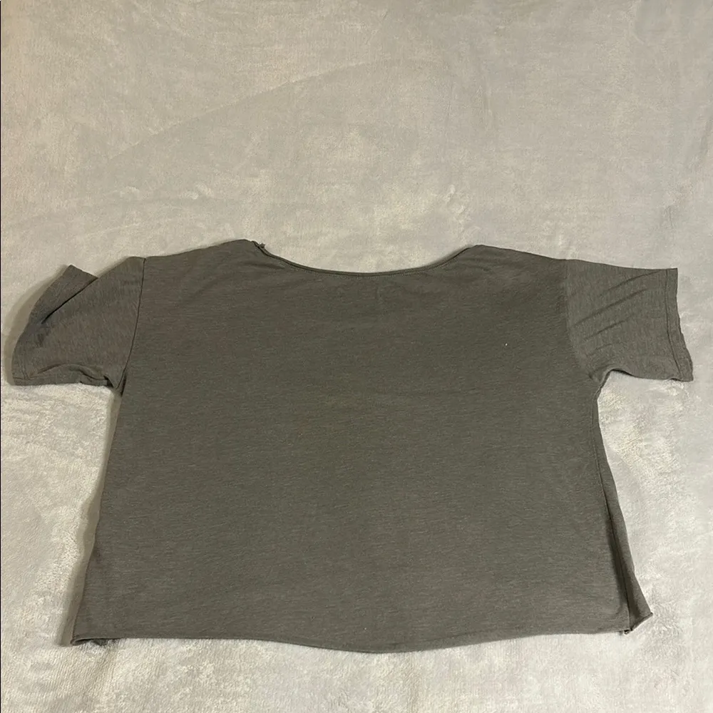 Hollister Gray Short Sleeve Tee with Los Angeles Graphic - Image 5