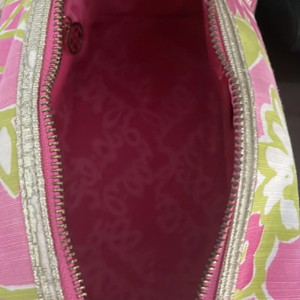 Lilly Pulitzer Originals pink/green/gold zip top bag - Image 8