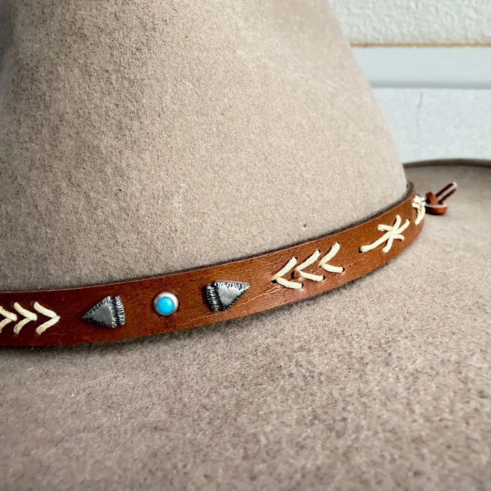 Stetson Santa Fe Crushable Wool Hat Size Medium Taupe Fedora Leather Band Stitch - Image 6