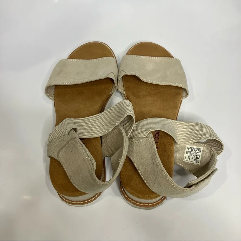 Skechers memory foam wedge Sandals tan women’s size 10 casual minimalist neutral - Image 5