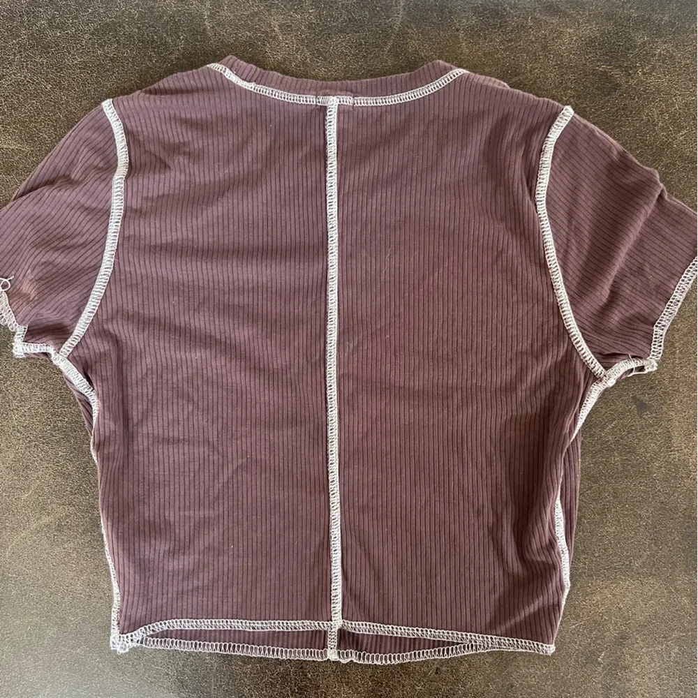 Garage brown size medium crop top - Image 3