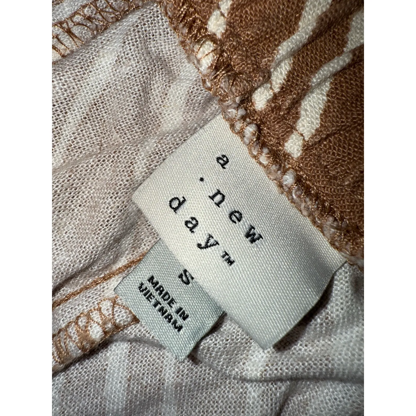 A New Day Linen Blend flowy Shorts Women's Size small Brown Zebra Print Pockets - Image 3