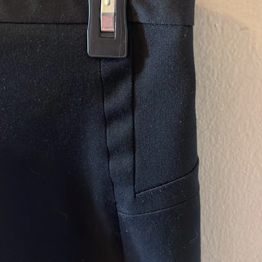 EUC Express Design Studio elegant Size 6 Black Mini Pencil skirt - Image 2