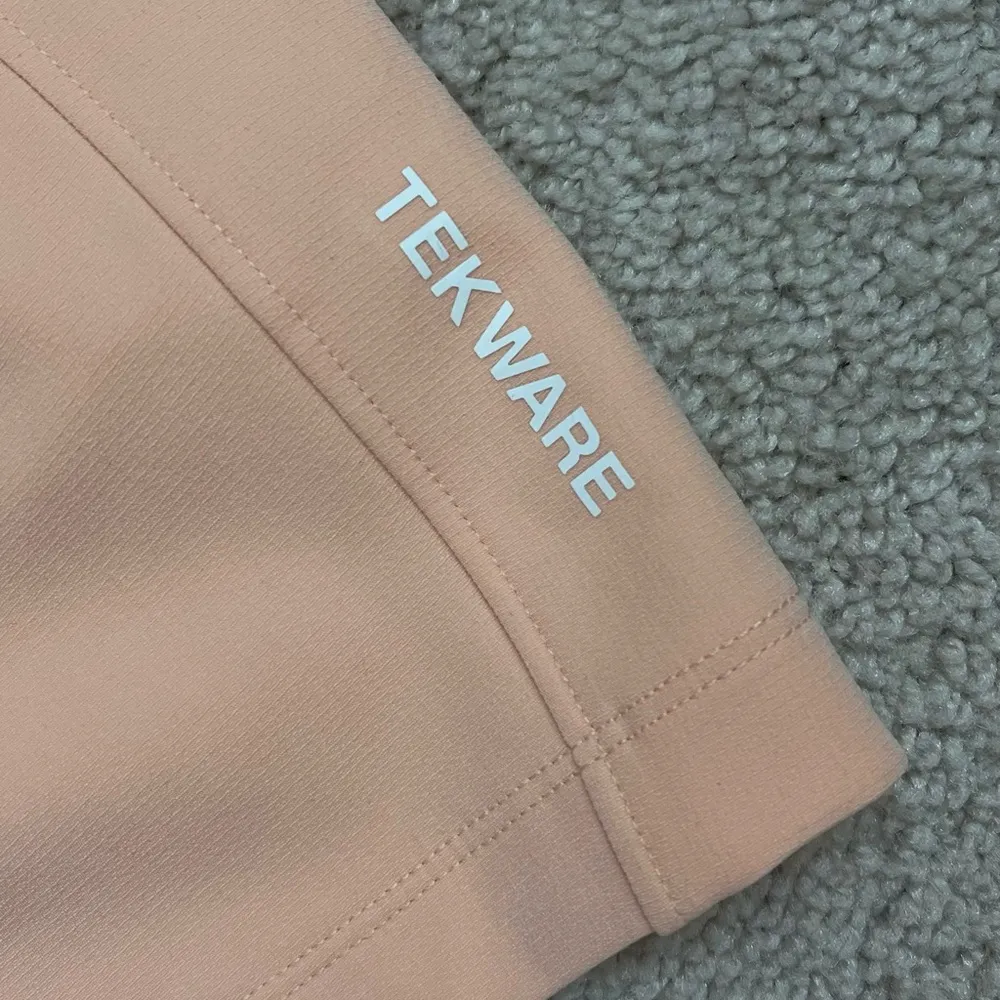 The North Face short for women NWT - Image 4