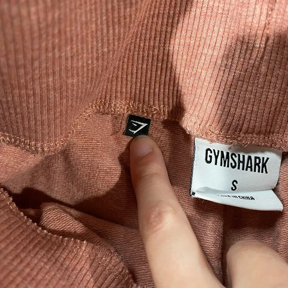 Gymshark peach pink small bow cuff bottoms capri - Image 3