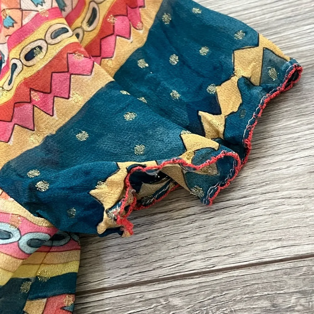 Chufy Memories of Peru Abstract Short Sleeve Tassel Blouse | XS - Image 4